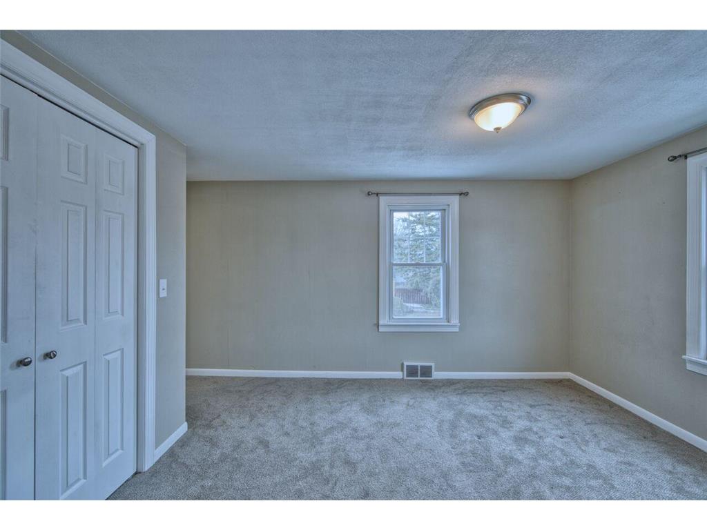 2815 1st Avenue Hibbing MN 55746 7029164 image21