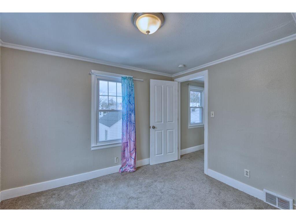 2815 1st Avenue Hibbing MN 55746 7029164 image30