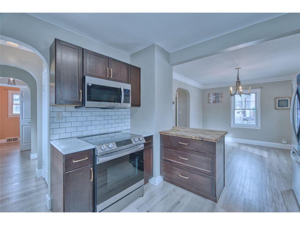 2815 1st Avenue Hibbing MN 55746 7029164 image32