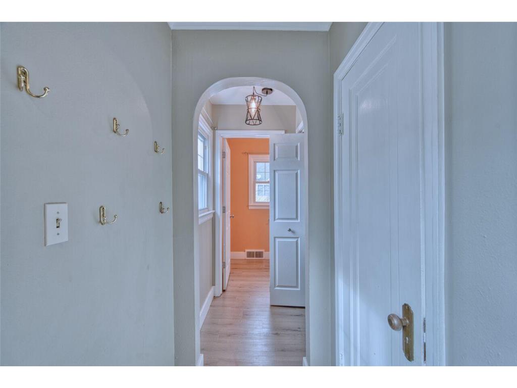 2815 1st Avenue Hibbing MN 55746 7029164 image34