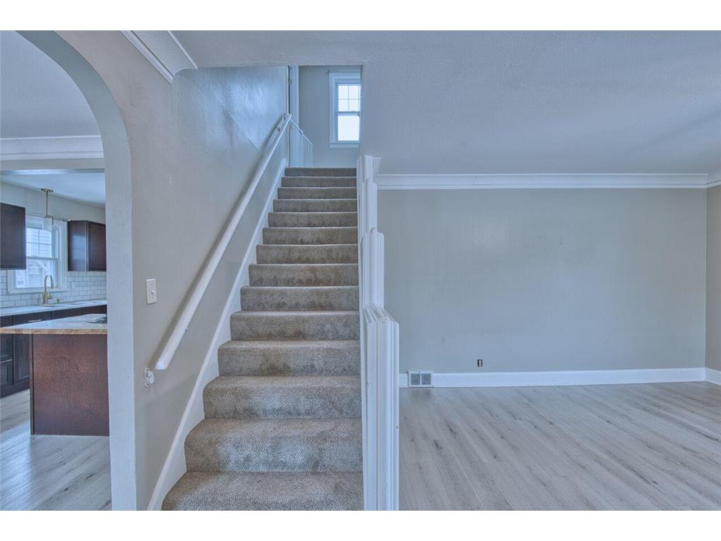 2815 1st Avenue Hibbing MN 55746 7029164 image44