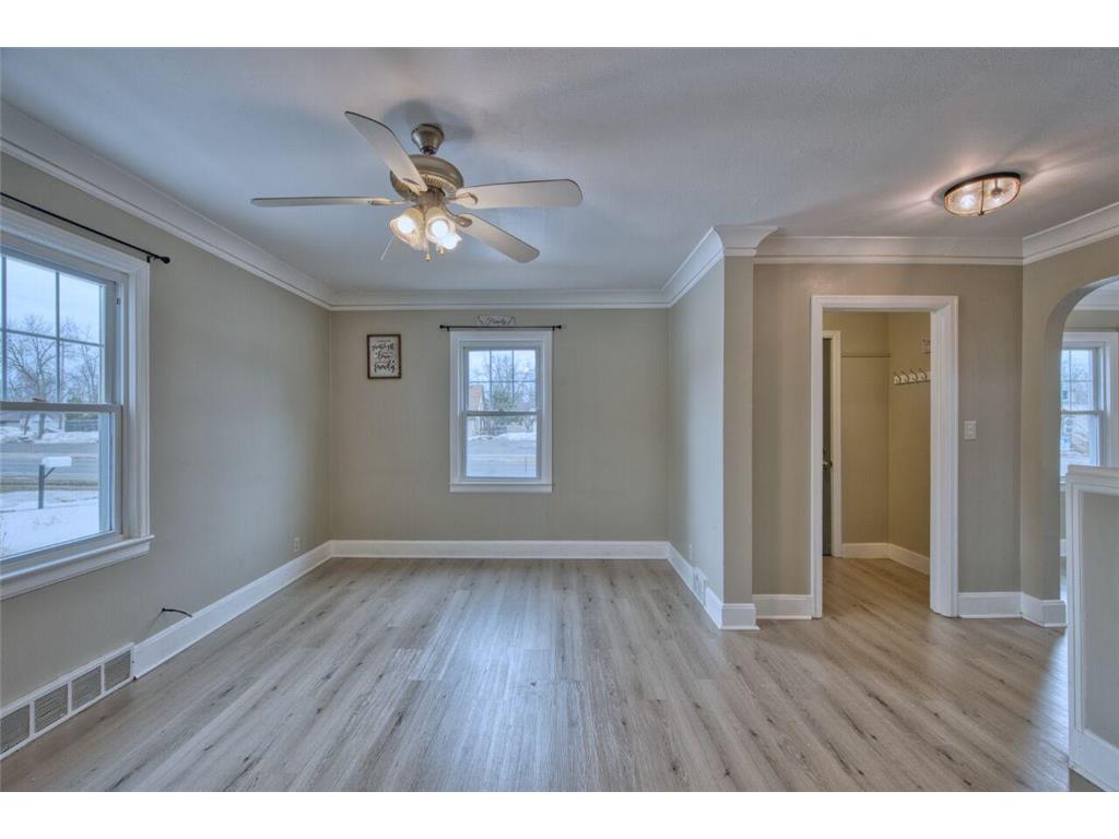 2815 1st Avenue Hibbing MN 55746 7029164 image46