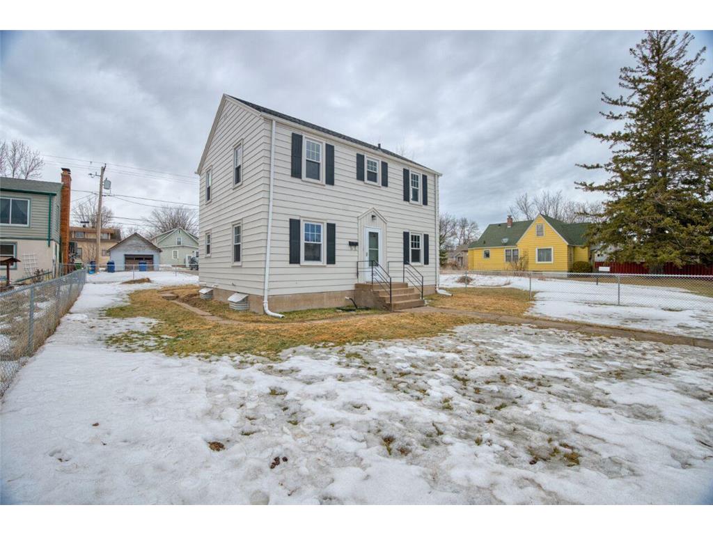 2815 1st Avenue Hibbing MN 55746 7029164 image8