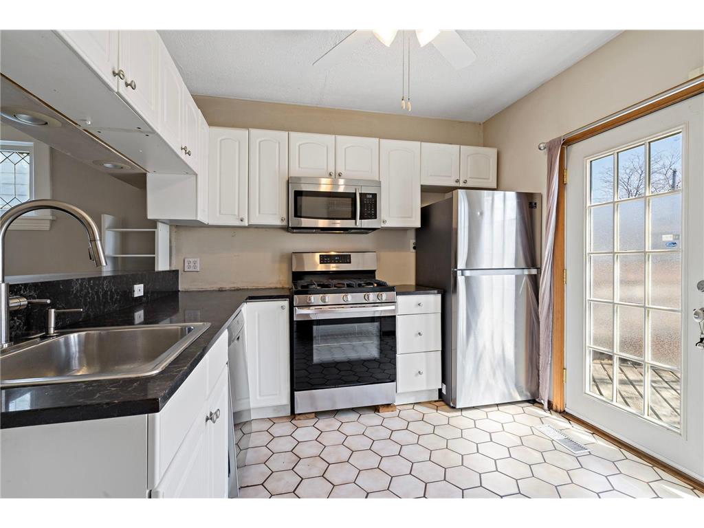2815 39th Avenue S Minneapolis MN 55406 7022678 image1