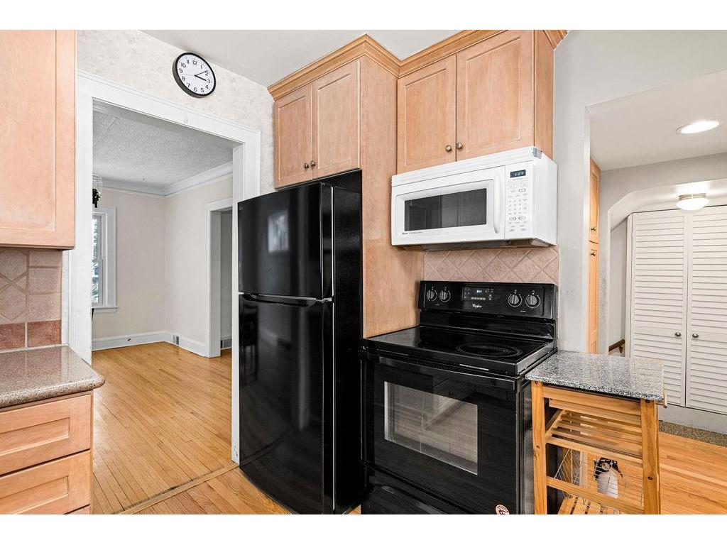 2815 E 2nd Street Duluth MN 55812 7014623 image19