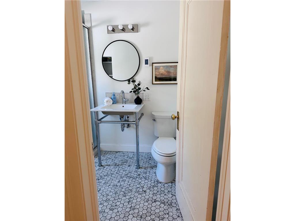 2815 E 2nd Street Duluth MN 55812 7014623 image24