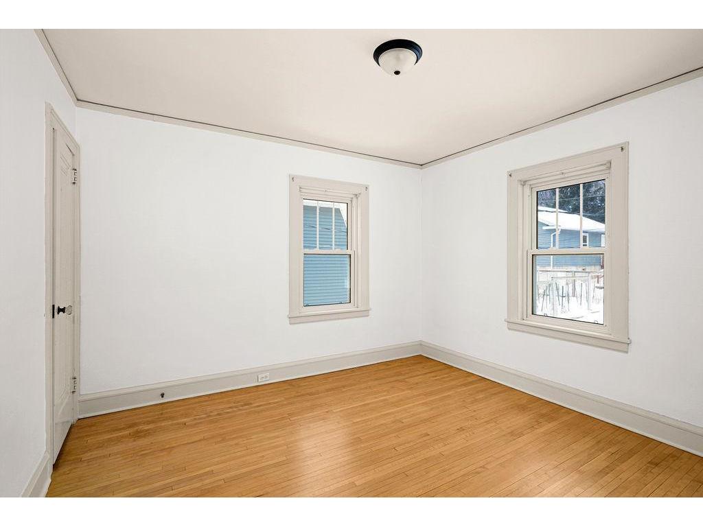 2815 E 2nd Street Duluth MN 55812 7014623 image32