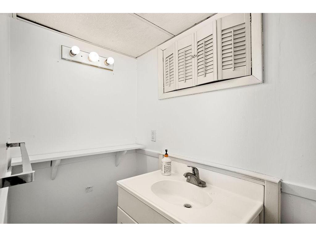 2815 E 2nd Street Duluth MN 55812 7014623 image35