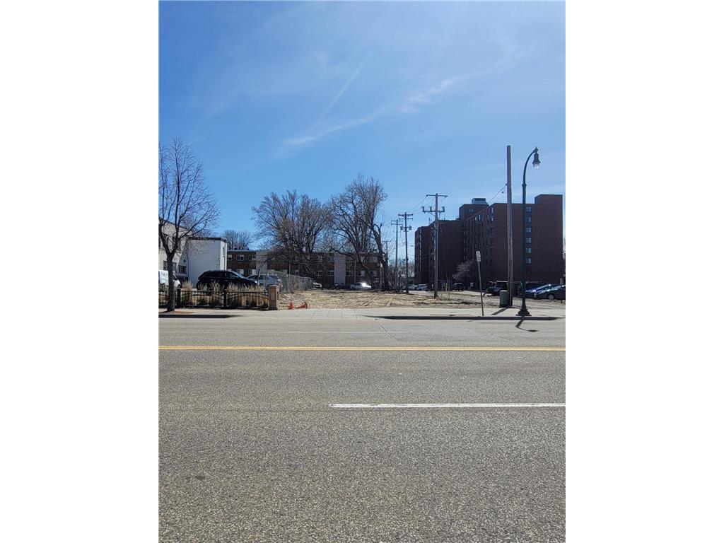 2815 E Lake Street Minneapolis MN 55406 6376040 image1