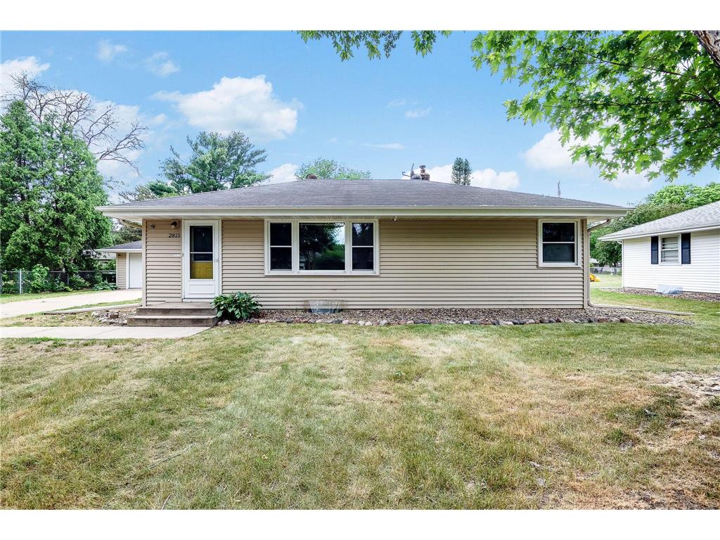 2815 Merrill Street Roseville MN 55113 6740342 image1