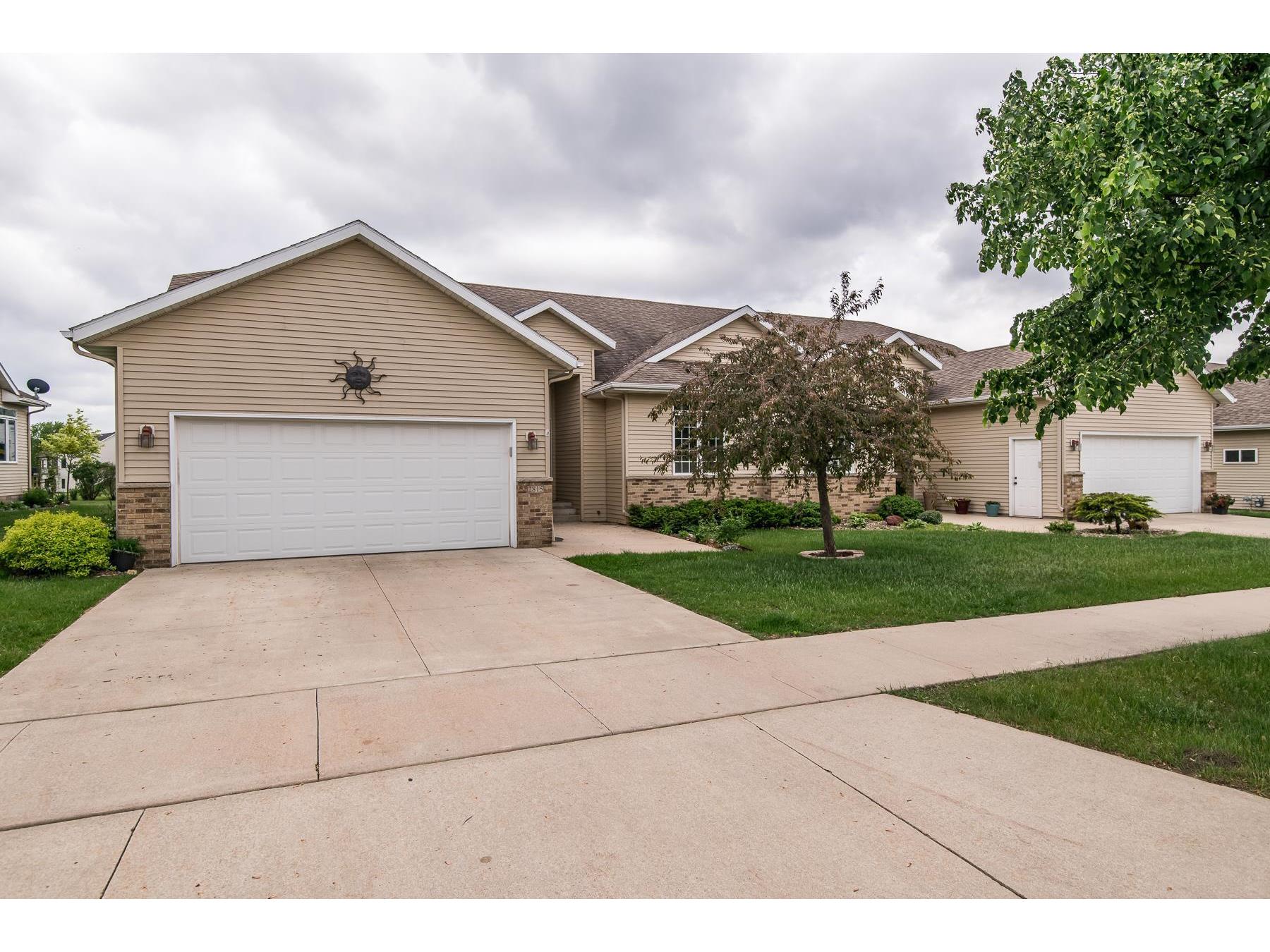 2815 Viola Heights Drive NE, Rochester, MN 55906 MLS 5763026 Edina