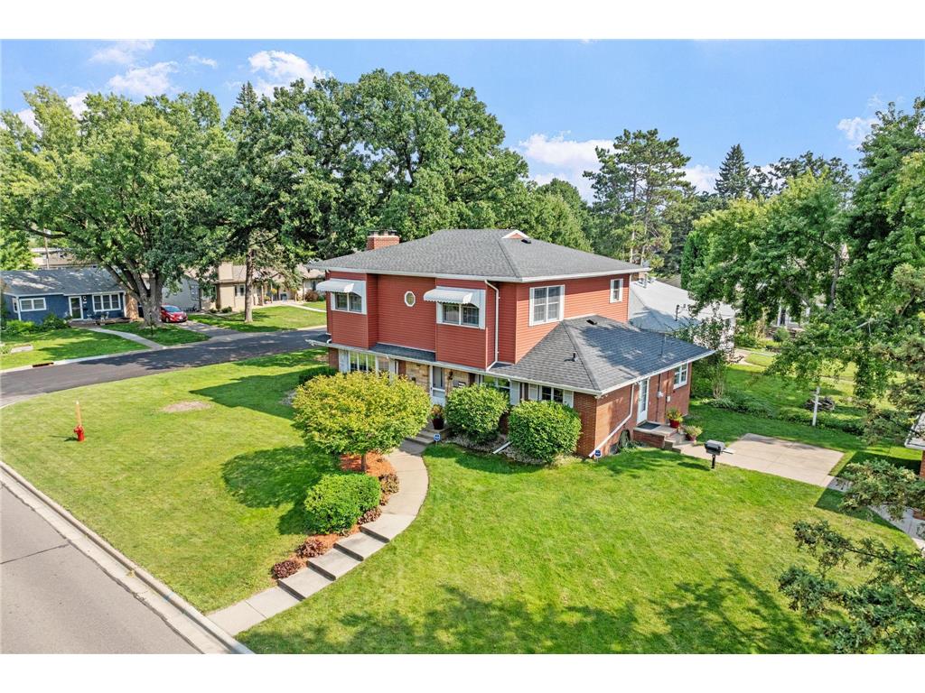 2816 29th Avenue NE Saint Anthony MN 55418 6773010 image1