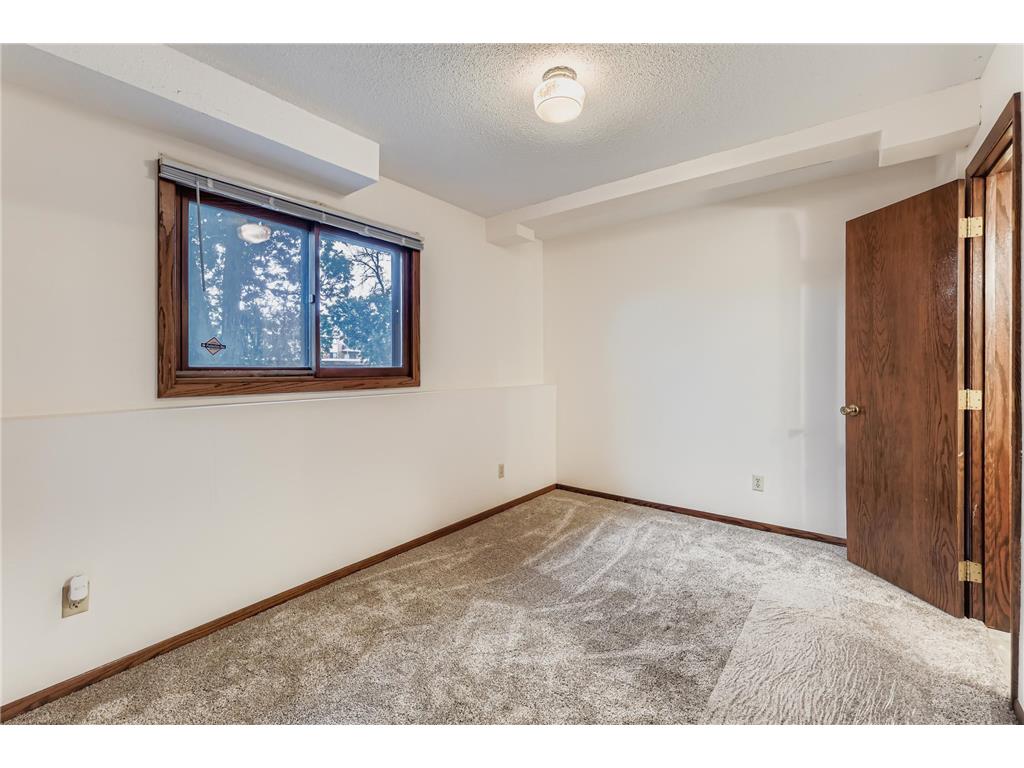 2816 Hillsboro Avenue N New Hope MN 55427 6799882 image15