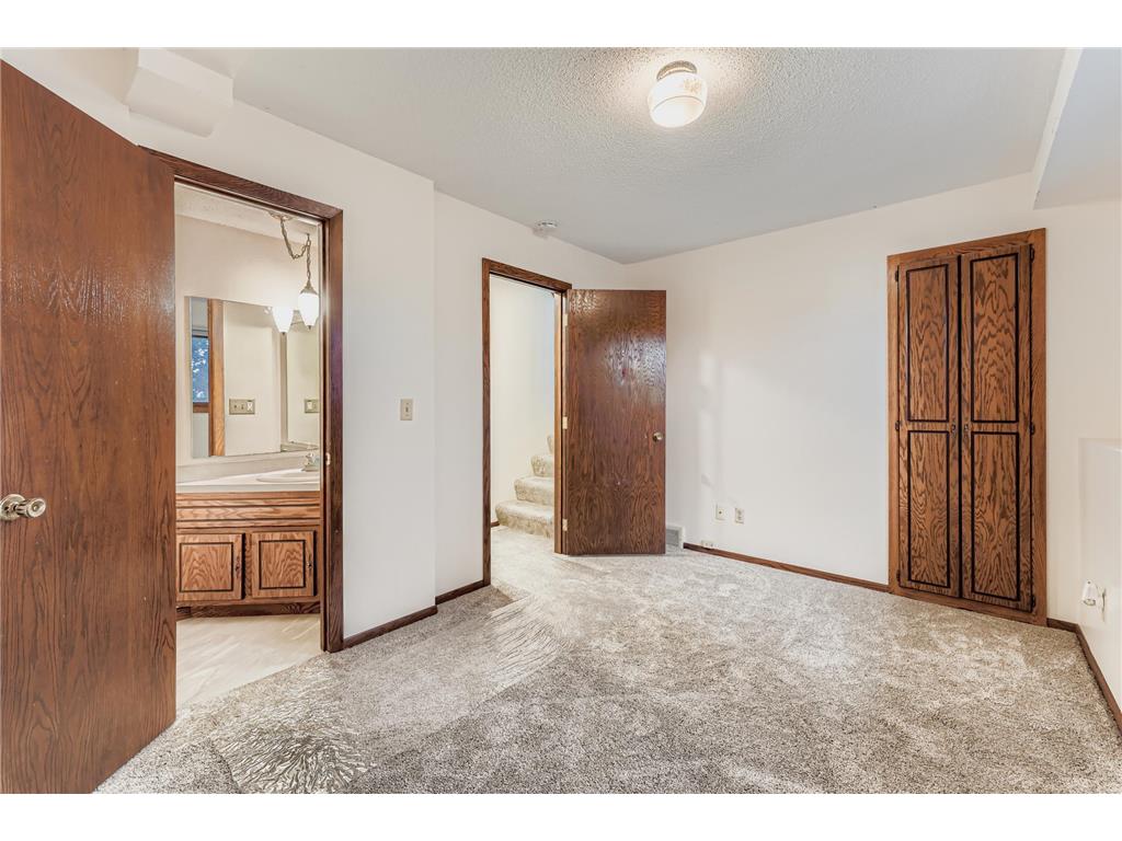 2816 Hillsboro Avenue N New Hope MN 55427 6799882 image16