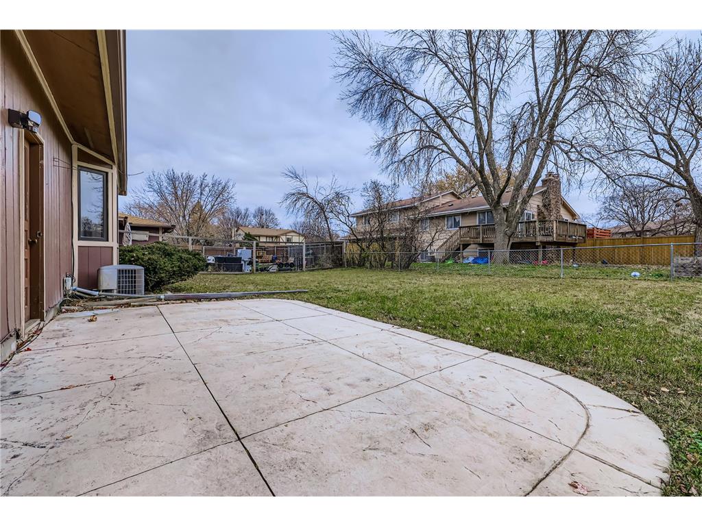 2816 Hillsboro Avenue N New Hope MN 55427 6799882 image19