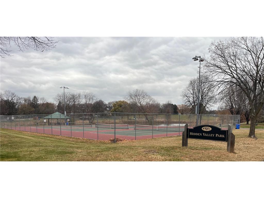 2816 Hillsboro Avenue N New Hope MN 55427 6799882 image25