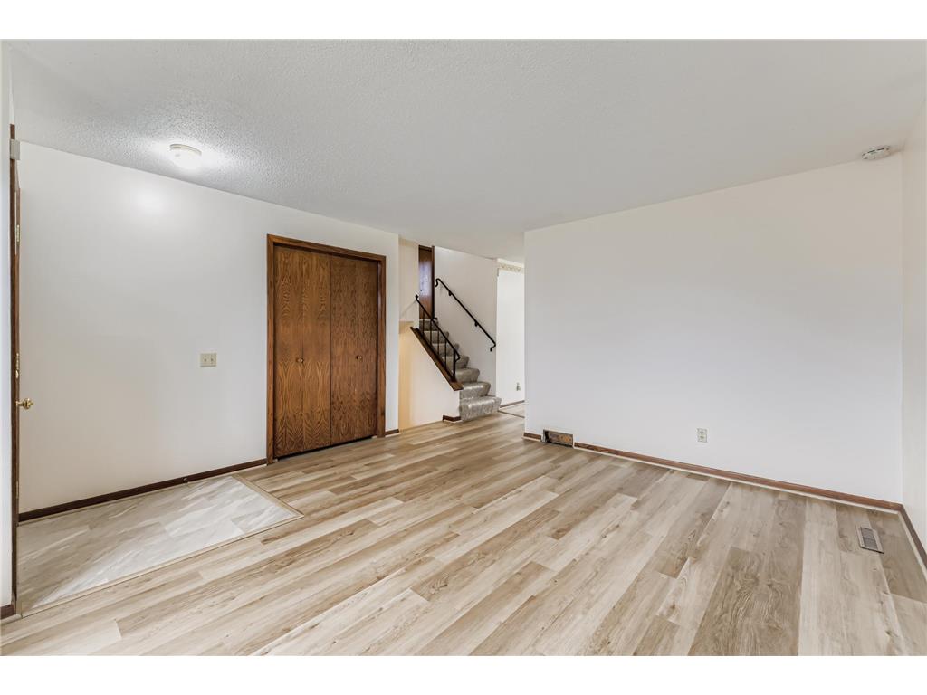 2816 Hillsboro Avenue N New Hope MN 55427 6799882 image4