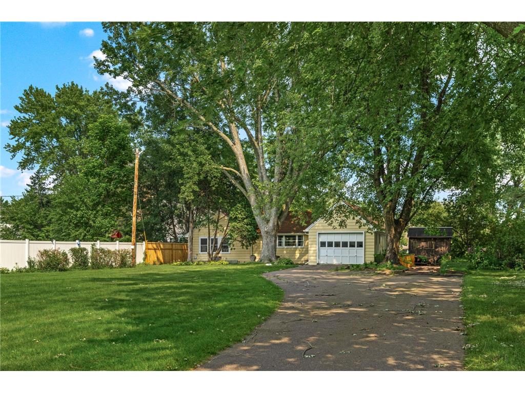 2816 Oxford Street N Roseville MN 55113 6767328 image1