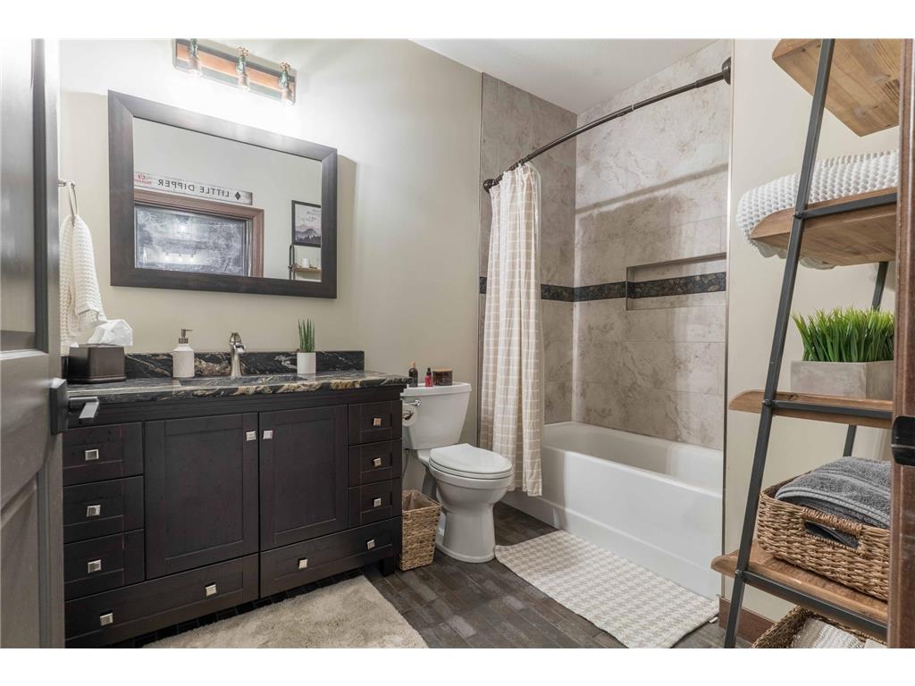 2817 Government Point Road NE Alexandria MN 56308 - Le Homme Dieu 7088708 image71