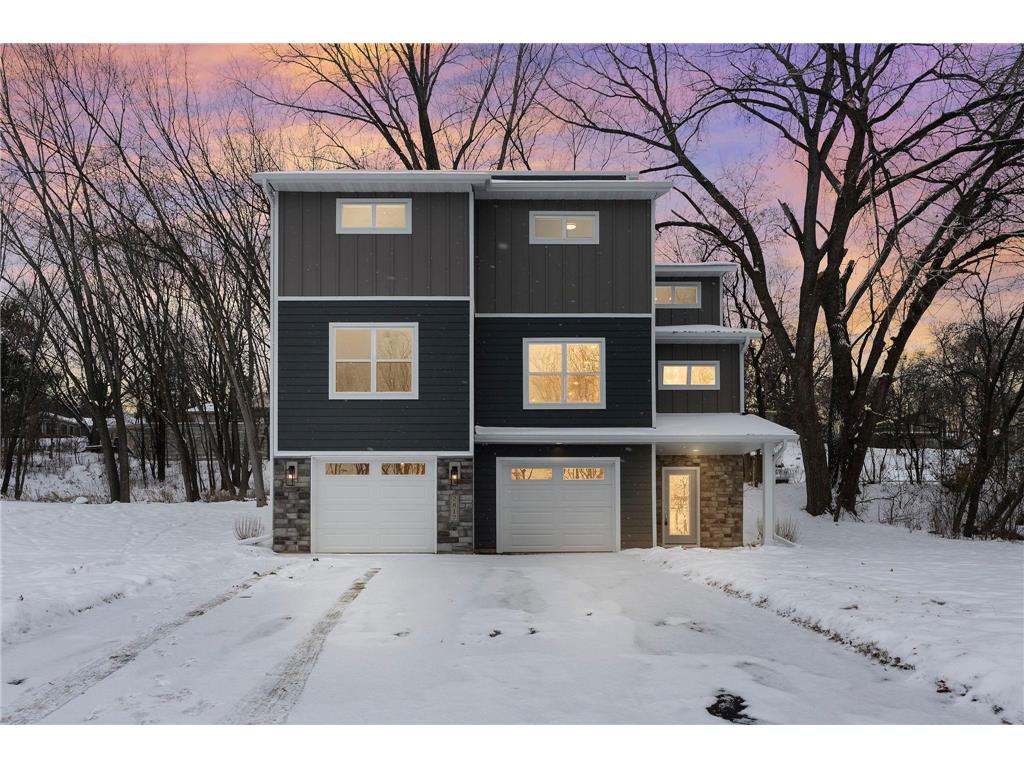 2817 Victoria Street N Roseville MN 55113 - Owasso 6779360 image1