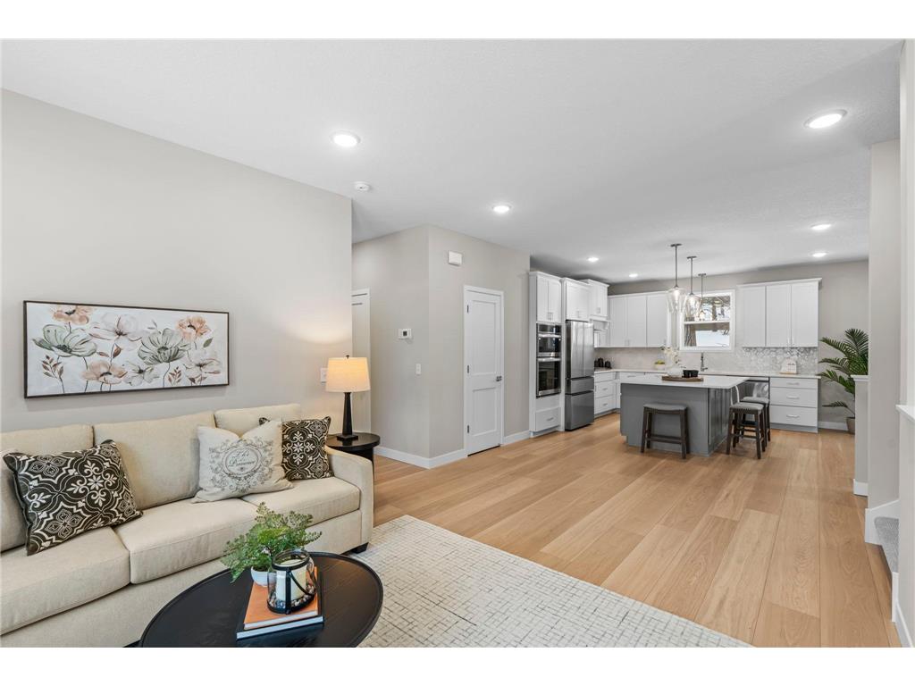 2817 Victoria Street N Roseville MN 55113 - Owasso 6779360 image11