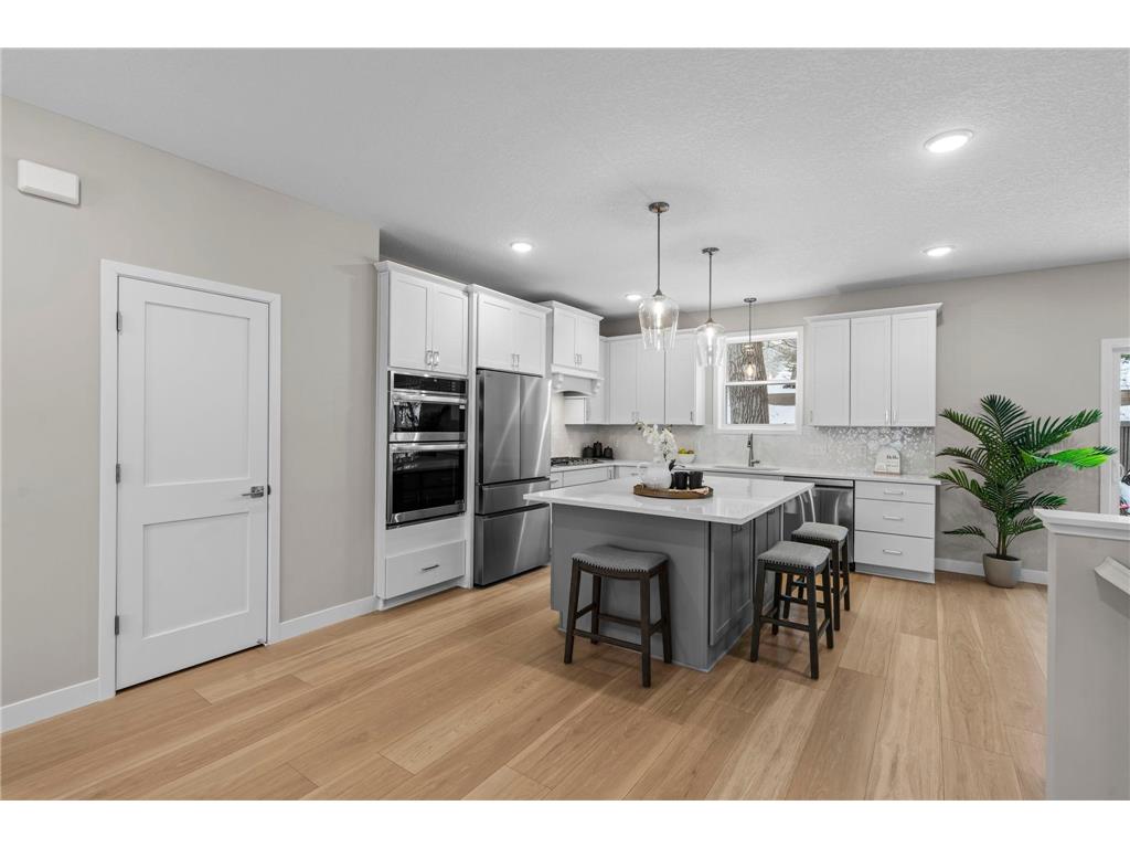 2817 Victoria Street N Roseville MN 55113 - Owasso 6779360 image14