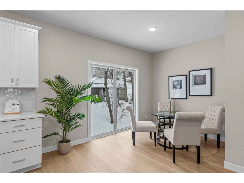 2817 Victoria Street N Roseville MN 55113 - Owasso 6779360 image17