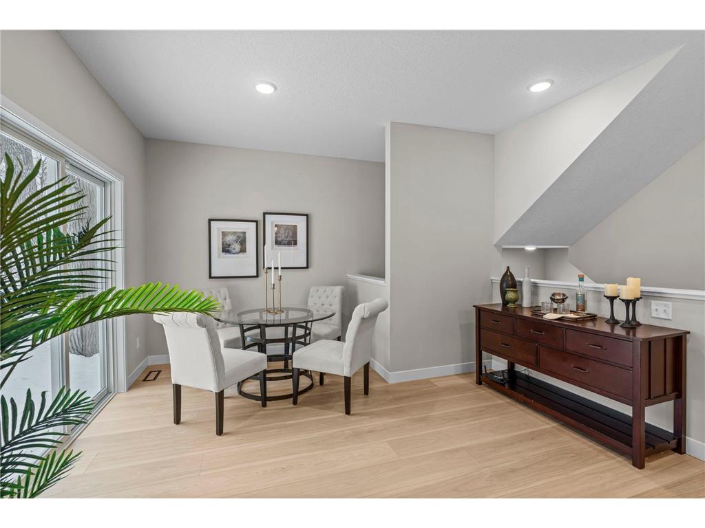 2817 Victoria Street N Roseville MN 55113 - Owasso 6779360 image18