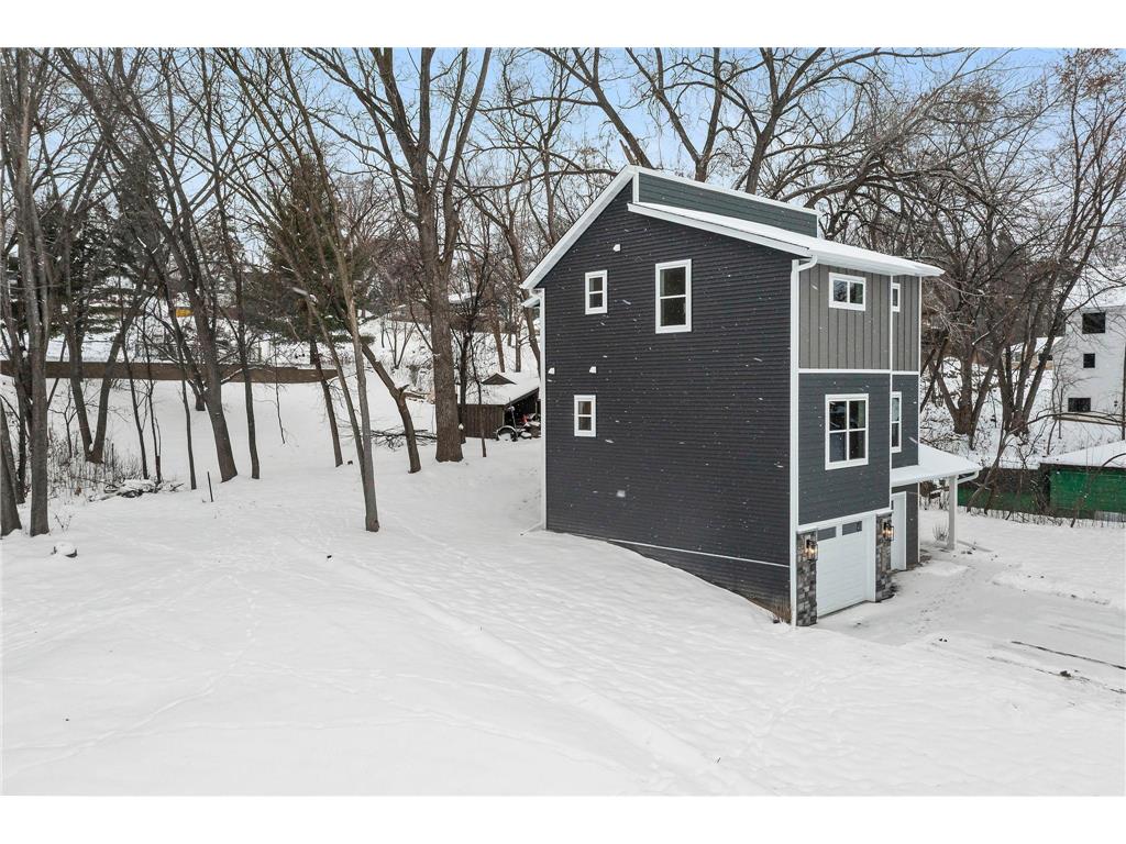 2817 Victoria Street N Roseville MN 55113 - Owasso 6779360 image4