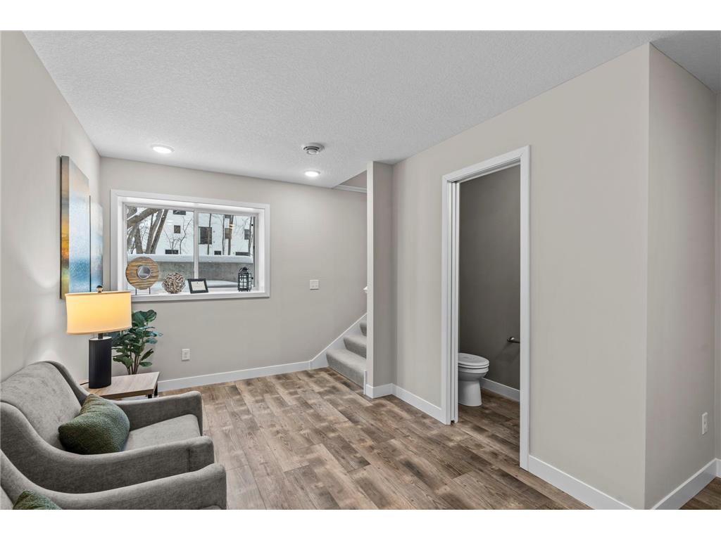 2817 Victoria Street N Roseville MN 55113 - Owasso 6779360 image42