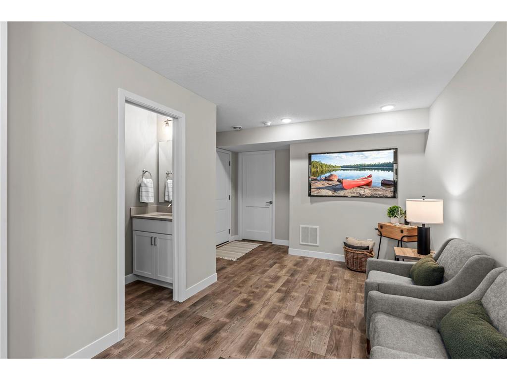 2817 Victoria Street N Roseville MN 55113 - Owasso 6779360 image43