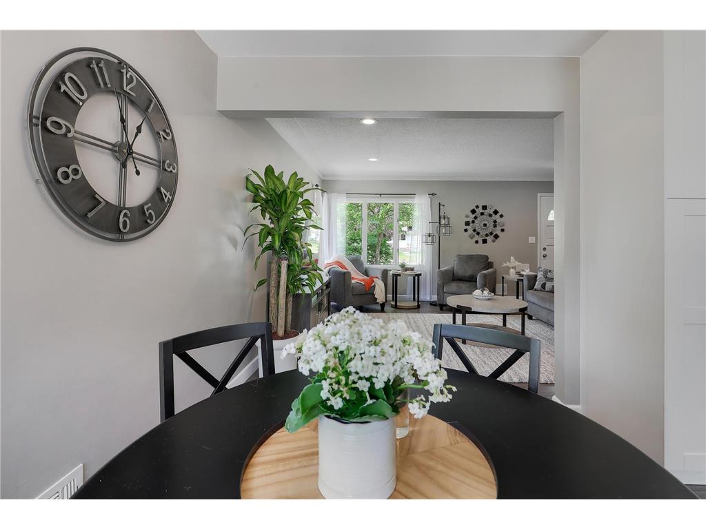 2817 W 108th Street Bloomington MN 55431 7083311 image11