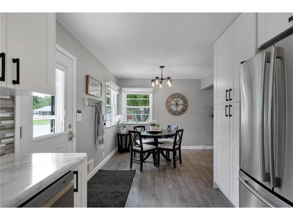 2817 W 108th Street Bloomington MN 55431 7083311 image14
