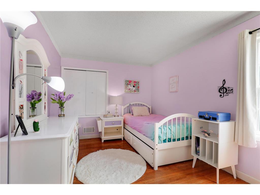 2817 W 108th Street Bloomington MN 55431 7083311 image16