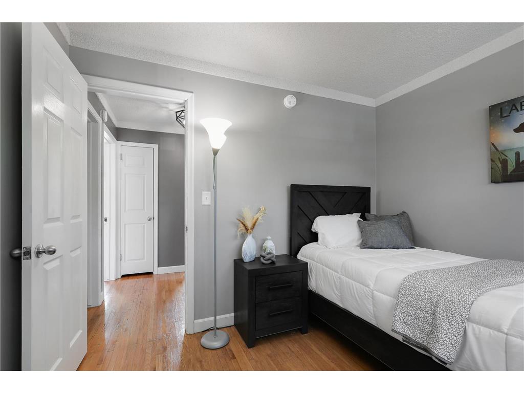 2817 W 108th Street Bloomington MN 55431 7083311 image18