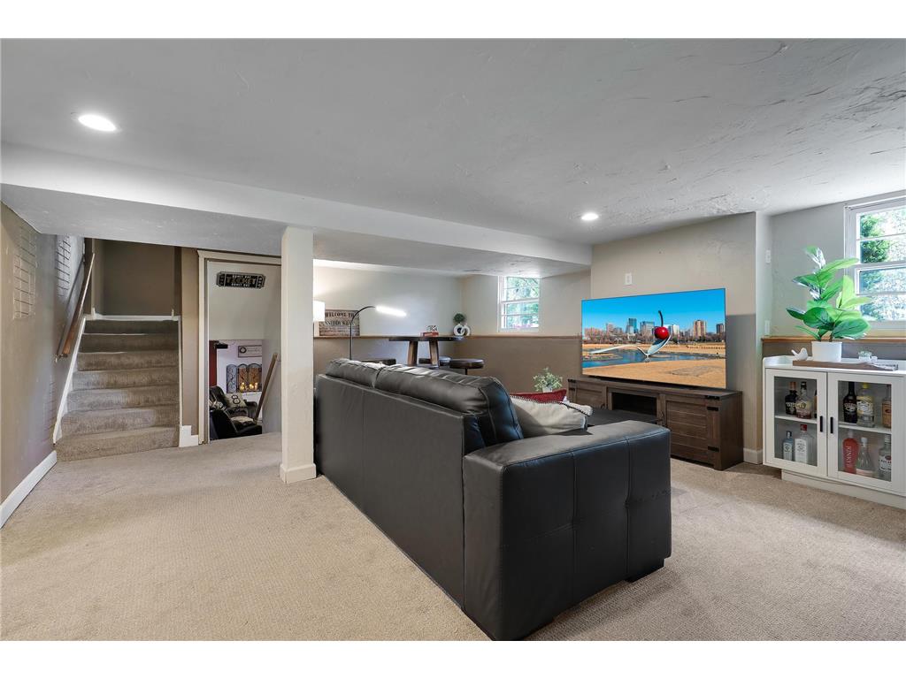 2817 W 108th Street Bloomington MN 55431 7083311 image34
