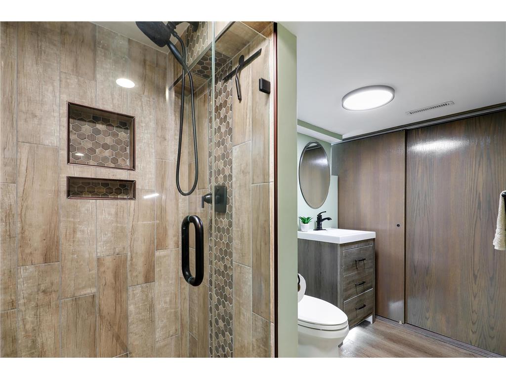 2817 W 108th Street Bloomington MN 55431 7083311 image41