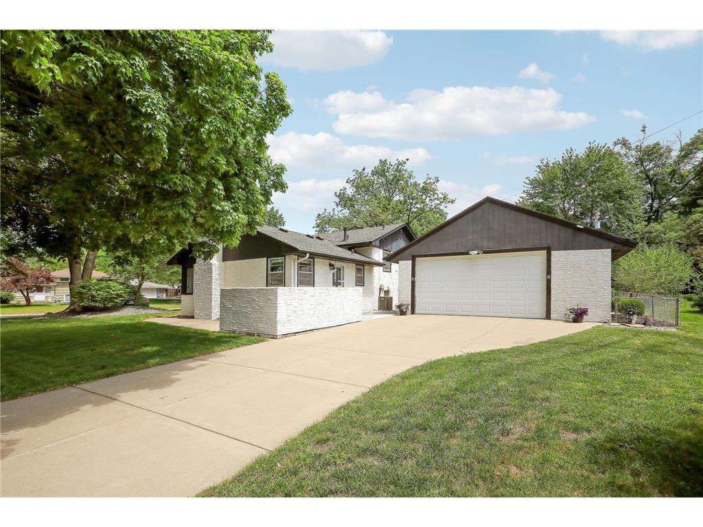 2817 W 108th Street Bloomington MN 55431 7083311 image60