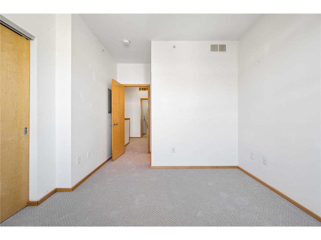 2818 Aldrich Avenue S #105 Minneapolis MN 55408 7085981 image50