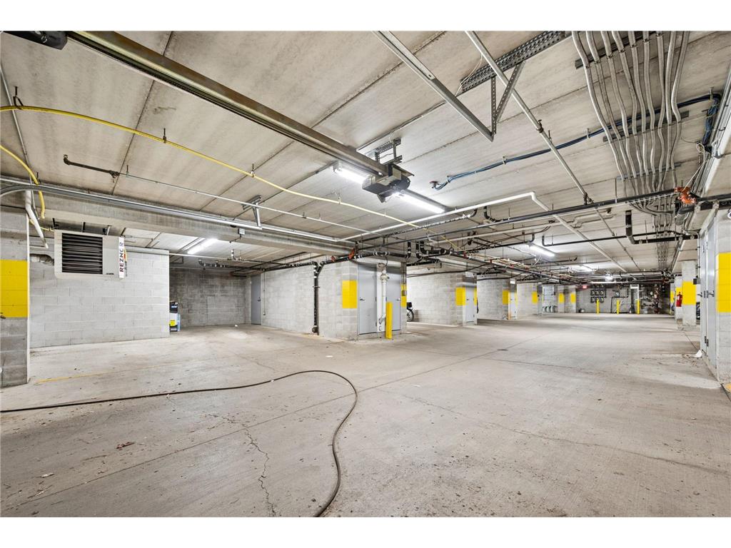 2818 Aldrich Avenue S #105 Minneapolis MN 55408 7085981 image60
