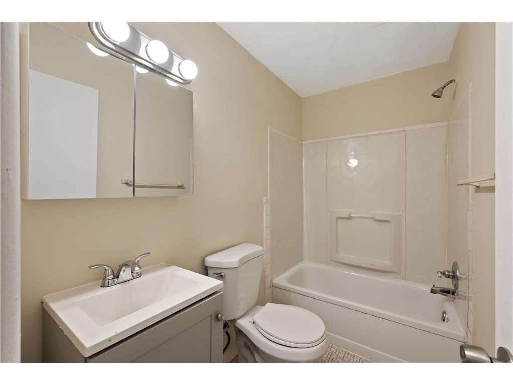 2818 E 31st Street Minneapolis MN 55406 6770334 image11