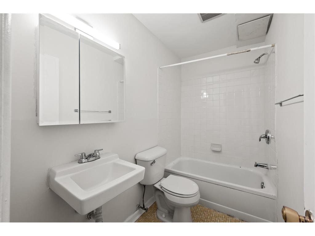 2818 E 31st Street Minneapolis MN 55406 6770334 image18
