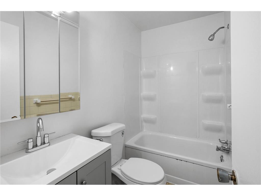 2818 E 31st Street Minneapolis MN 55406 6770334 image41
