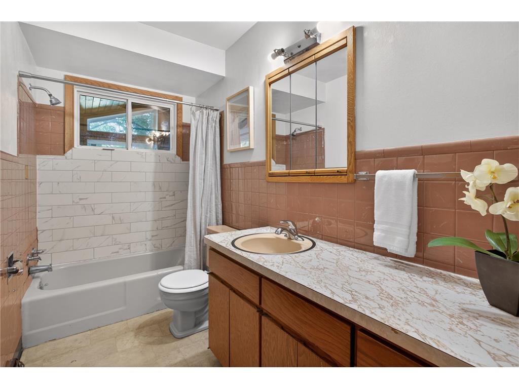 2819 Nash Road Brooklyn Center MN 55430 7083243 image16
