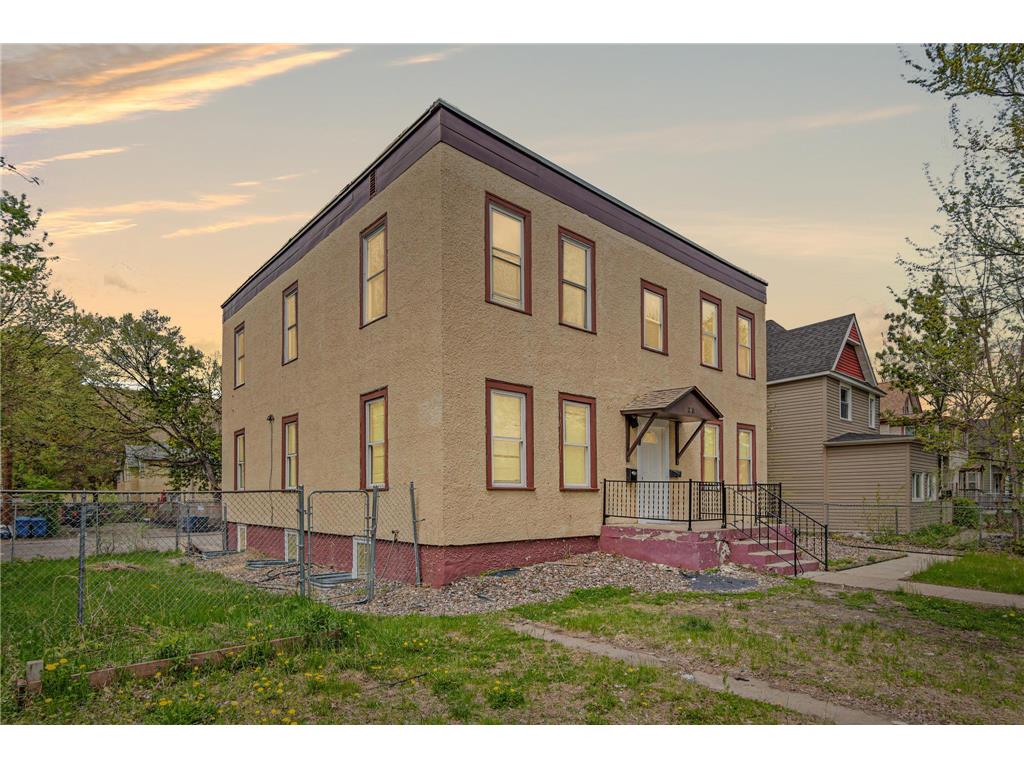 2820 12th Avenue S Minneapolis MN 55407 7066356 image1