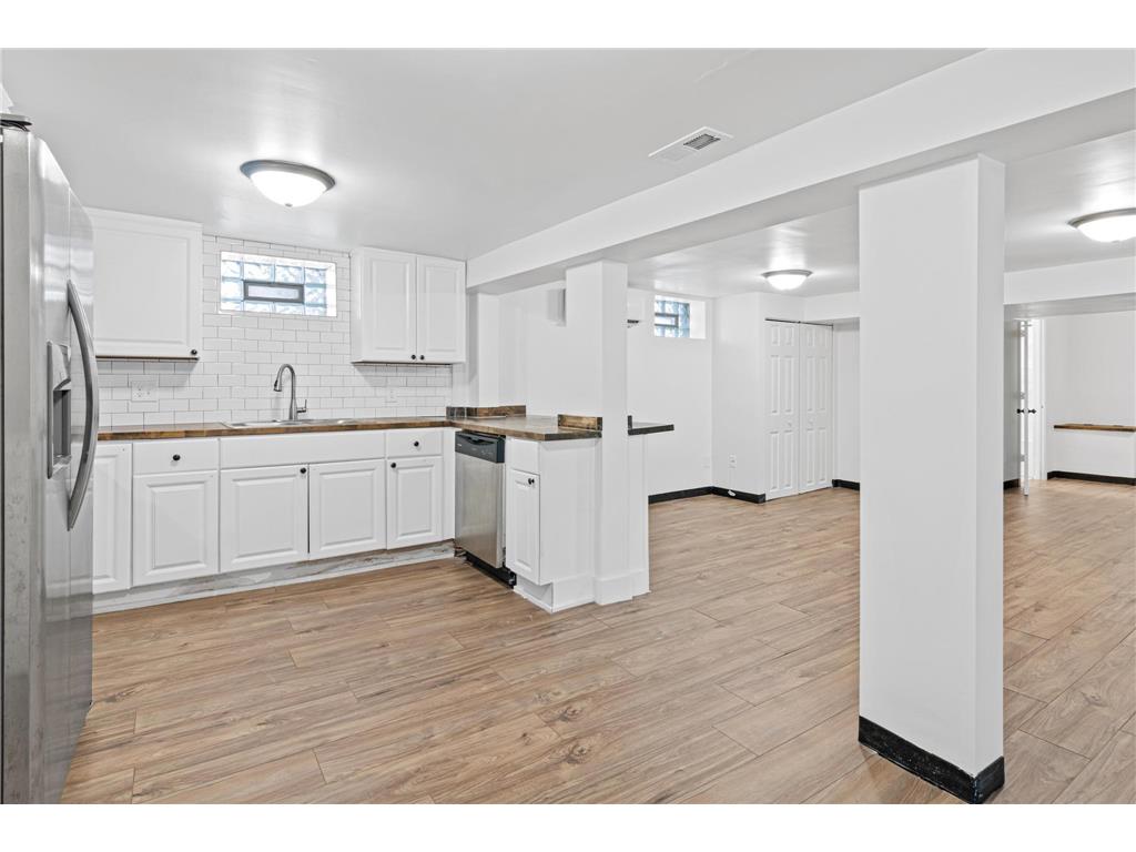 2820 12th Avenue S Minneapolis MN 55407 7066356 image24