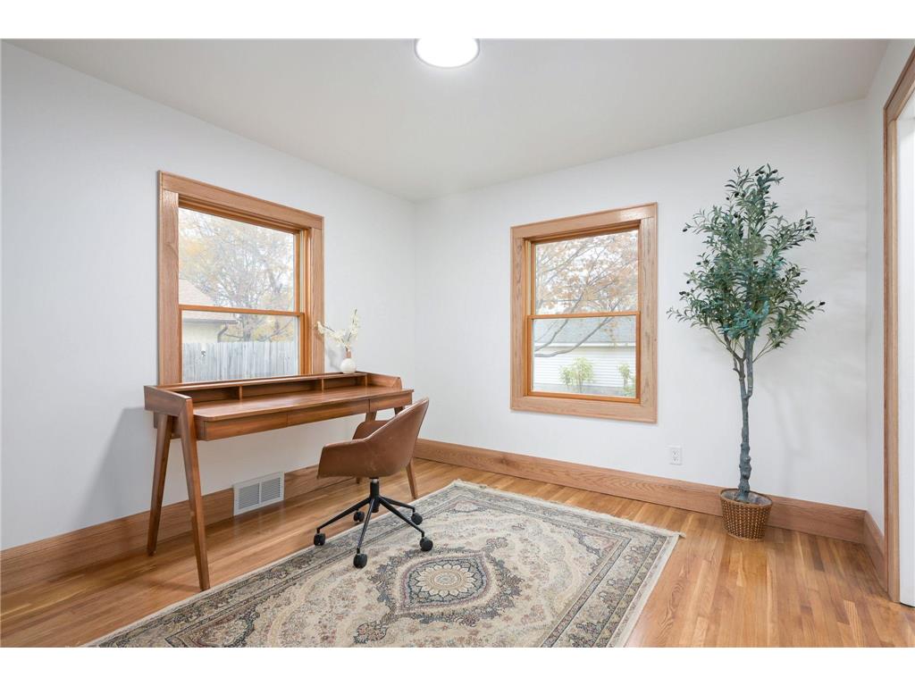 2820 50th Ave N Minneapolis MN 55430 7047320 image20