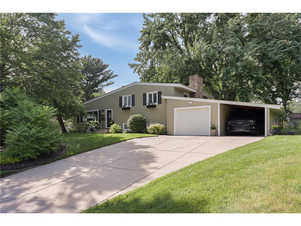 2820 Overlook Drive Bloomington MN 55431 6741981 image1