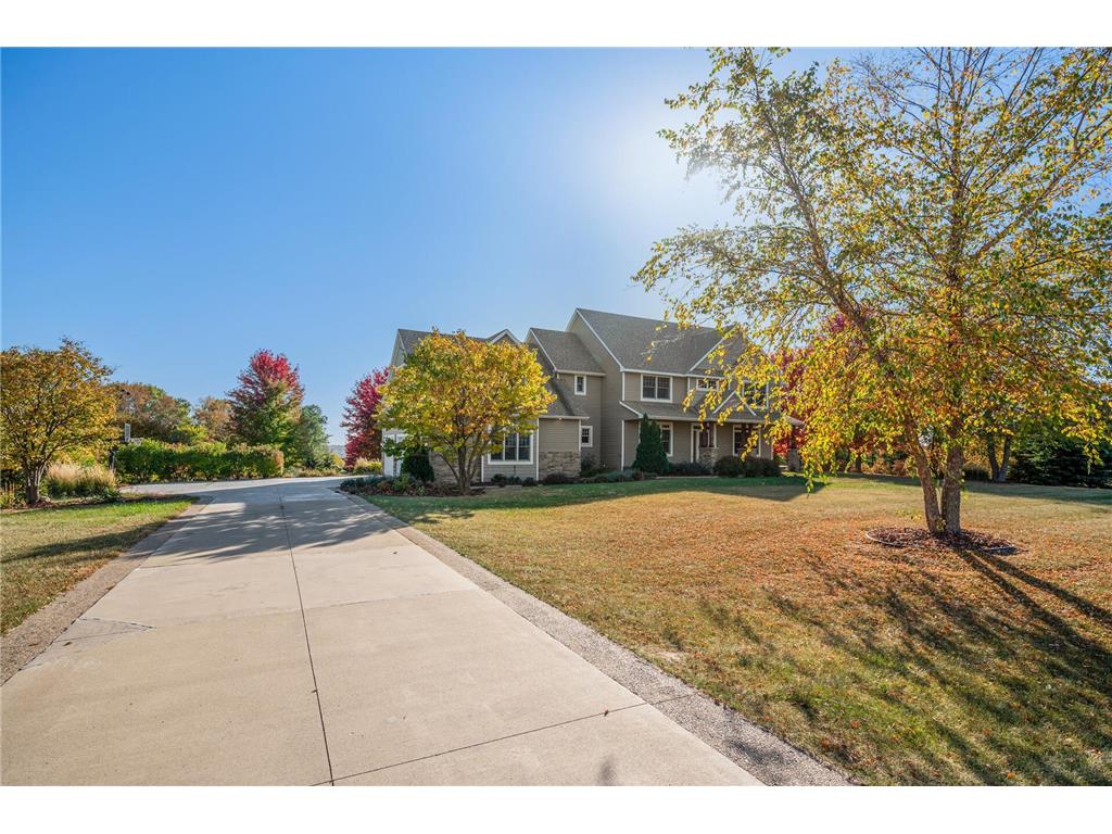 28201 Grandview Drive, Belle Plaine, MN 56011 MLS 6304267 Edina Realty