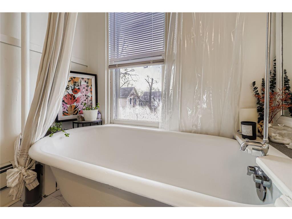 2821 E 26th Street Minneapolis MN 55406 6820947 image24